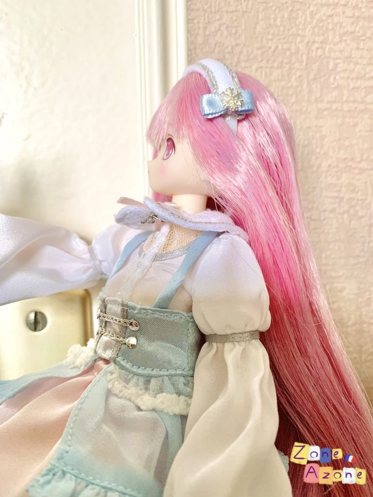 Azone Poupée Raili Magical Cute Unboxing